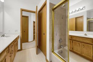 3759 Greensboro Dr - Photo 35