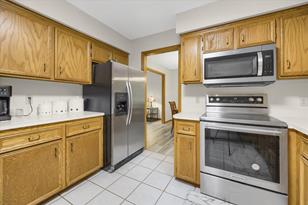 3759 Greensboro Dr - Photo 15