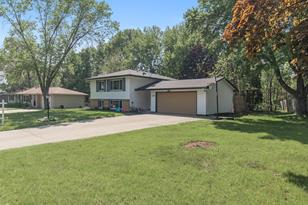 1789 Serpentine Dr - Photo 3