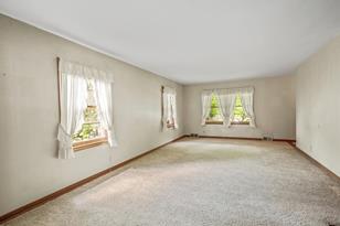 1774 Hampshire Ave - Photo 9