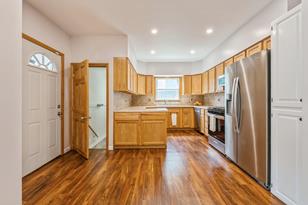 1332 Case Ave - Photo 9