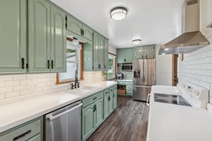 2210 Spruce Pl - Photo 15