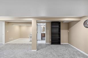2210 Spruce Pl - Photo 29
