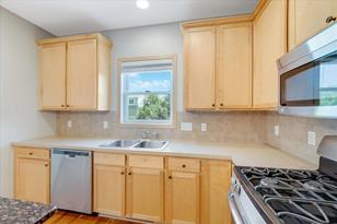 10741 Falling Water Ln - Photo 15