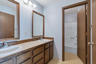 7601 W 101st St - Photo 13