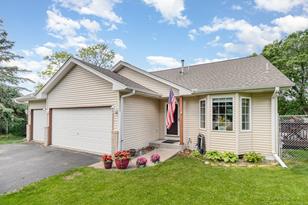 8926 Waconia St NE - Photo 25