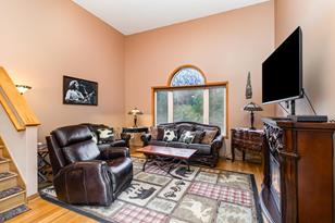 8926 Waconia St NE - Photo 11