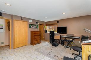 8926 Waconia St NE - Photo 17