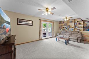 2383 Schoolmaster Dr - Photo 13