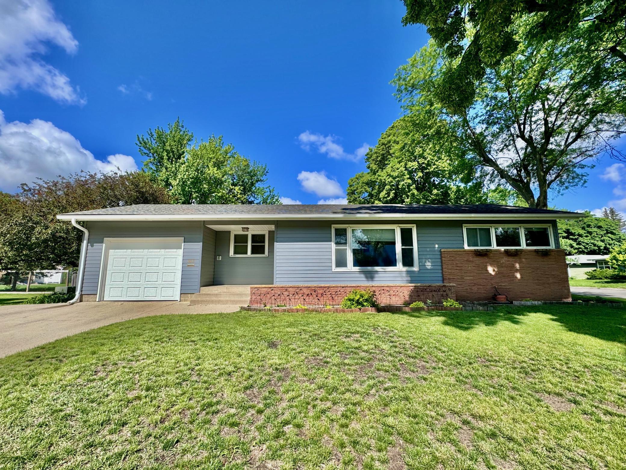 303 N Bruce St, Marshall, MN 56258 MLS 6543299 Coldwell Banker