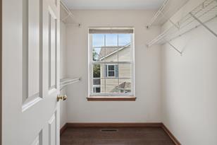 1029 Newport Ave - Photo 13