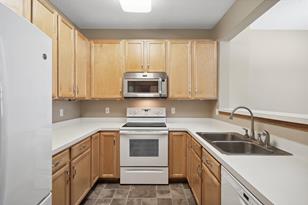 1029 Newport Ave - Photo 7