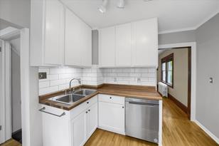 885 Livingston Ave - Photo 15