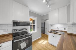 885 Livingston Ave - Photo 13