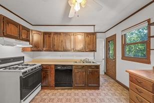 5839 Quebec Ave N - Photo 15