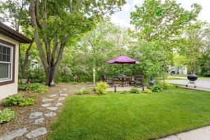 1212 Douglas St - Photo 3