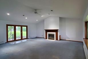 460 1st St - Photo 5