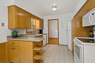 2490 Kewanee Way - Photo 5