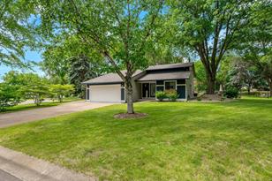 4405 Jonquil Ln N - Photo 3