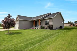 3075 12th Ave N - Photo 3