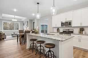 6672 Lamplight Dr - Photo 3