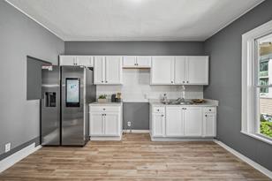 140 Isabel St E - Photo 19