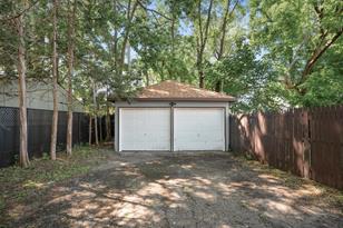 140 Isabel St E - Photo 37