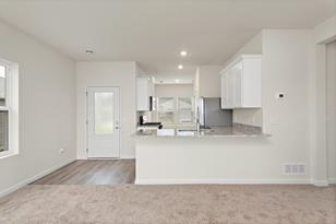 18824 Ivanhoe St NW - Photo 3
