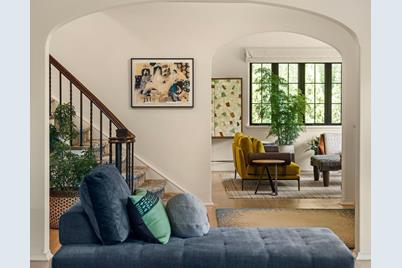 2388 W Lake Of The Isles Parkway, Minneapolis, MN 55405 - Photo 13