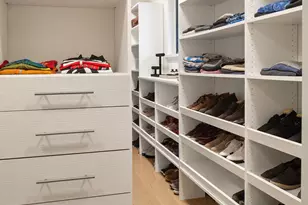 2388 W Lake of the Isles Pkwy, Minneapolis, MN 55405 - Photo 37