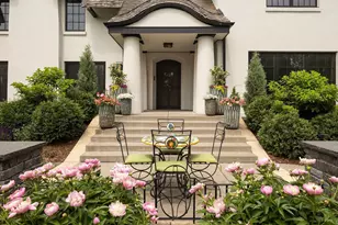 2388 W Lake of the Isles Pkwy, Minneapolis, MN 55405 - Photo 11