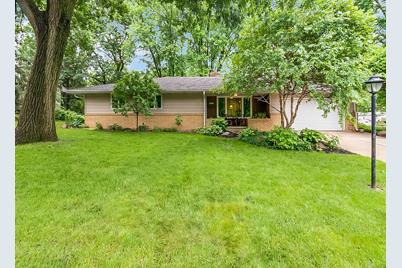 12404 Skyline Drive, Burnsville, MN 55337 - Photo 1