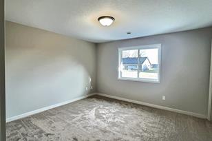 370 Cedar Ave N - Photo 9