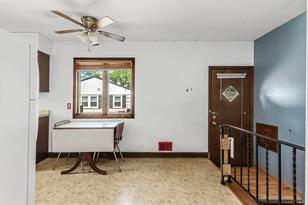 820 23rd Ave N - Photo 9