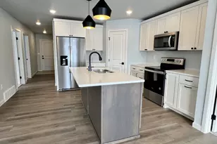 1055 Village Ln, Detroit Lakes, MN 56501 - Photo 9