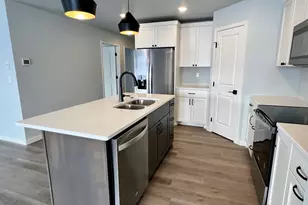 1055 Village Ln, Detroit Lakes, MN 56501 - Photo 15