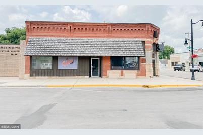 346 Main Street N, Renville, MN 56284 - Photo 3