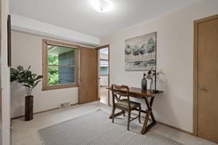 9425 Clinton Ave S - Photo 9