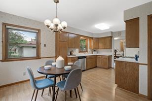 9425 Clinton Ave S - Photo 7