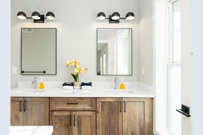 8313 Eric Shaffer Way, Duluth, MN 55807 - Photo 25