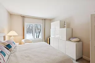 12700 Sherwood Pl, Minnetonka, MN 55305 - Photo 17