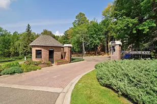 12700 Sherwood Pl, Minnetonka, MN 55305 - Photo 33