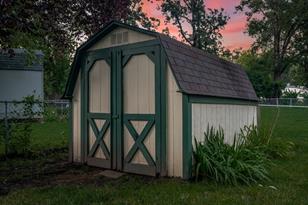 8830 Irving Ave N - Photo 49