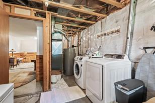 8830 Irving Ave N - Photo 31