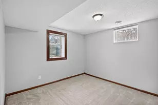 1515 Woodhill Rd, Burnsville, MN 55337 - Photo 25