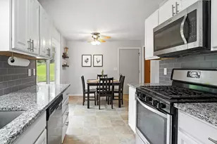 1515 Woodhill Rd, Burnsville, MN 55337 - Photo 7