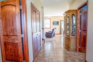 642 W River Dr - Photo 5