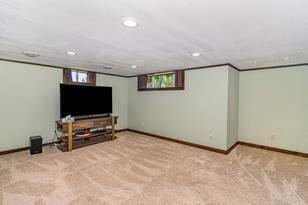 22501 Delaware Ave - Photo 17