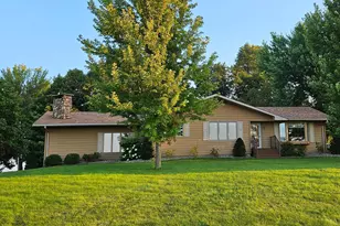 67923 270th St, Alden, MN 56009 - Photo 1