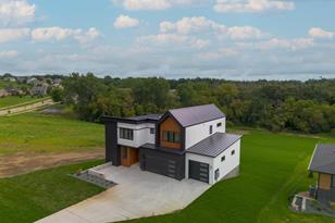 1614 Shannon Oaks Blvd NE, Rochester, MN 55906 - Photo 7